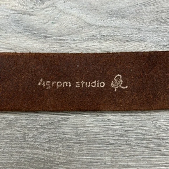 45rpm Studio brown belt with brass buckle - Picture 2 of 3